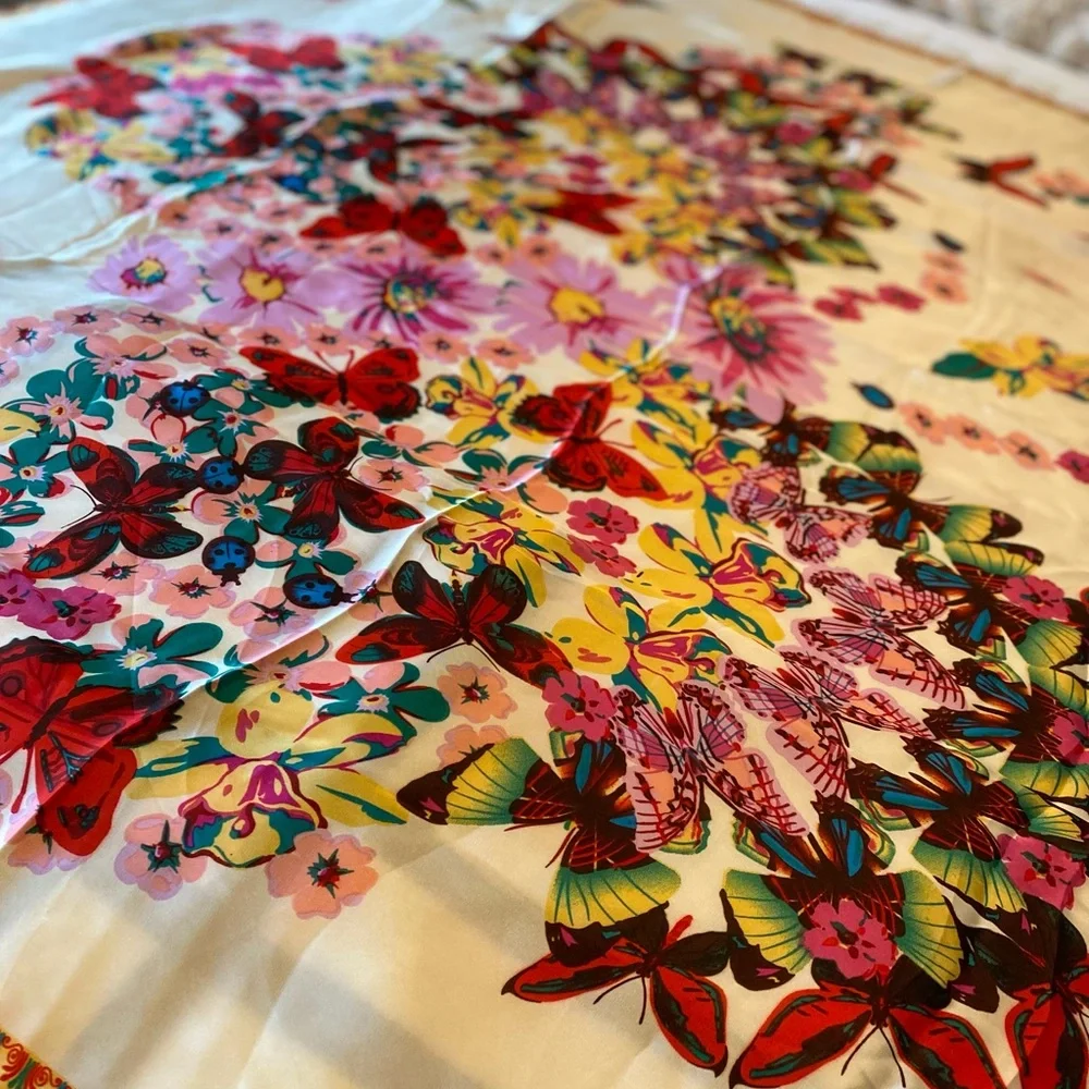 Large 100% Silk Floral & Butterfly Scarf 🌿🌺🐞🦋